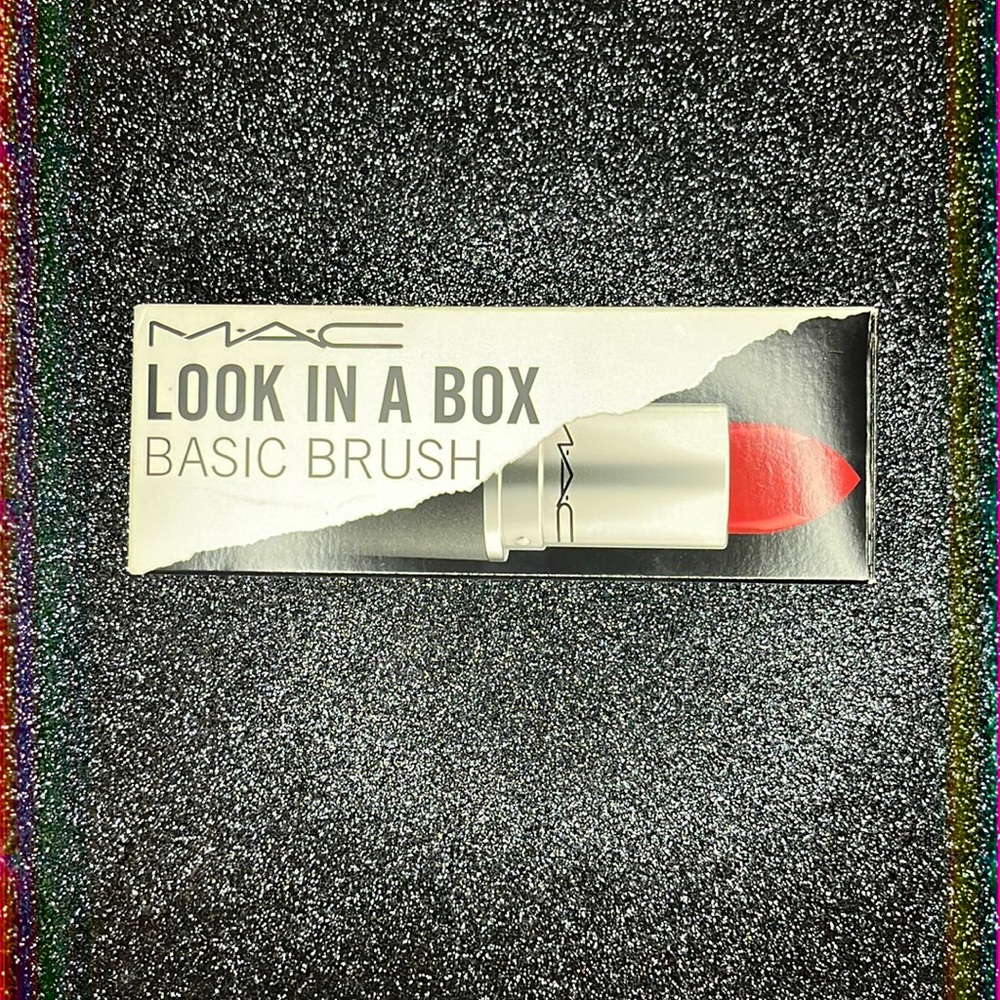 M•A•C Look In A Box.